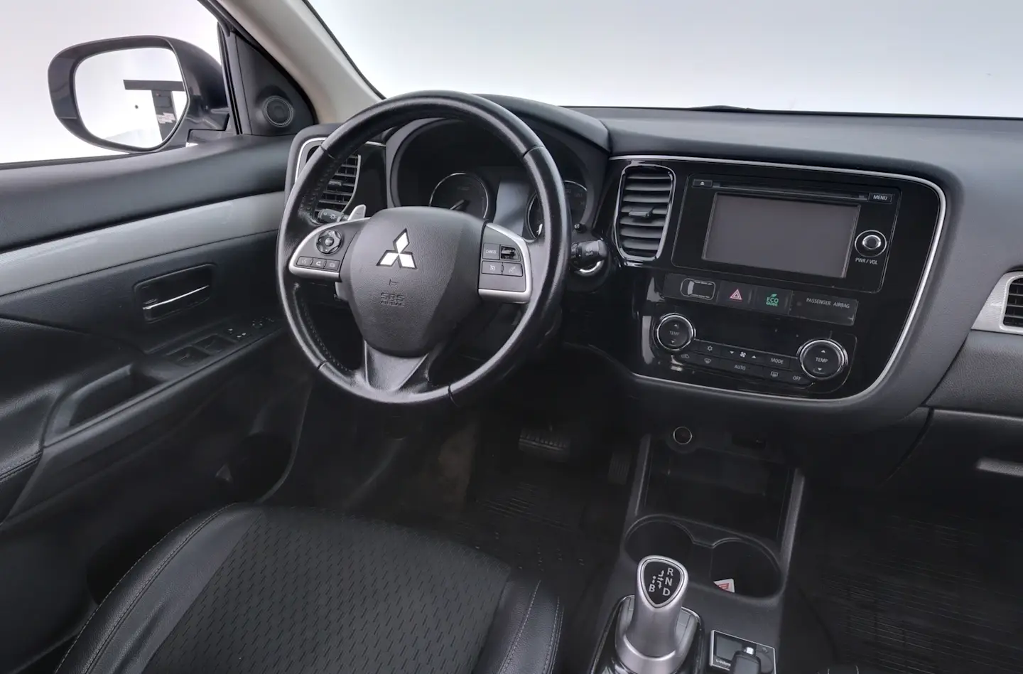 Car Image - 0PCc2iXFxcetkcuEr3Wvx