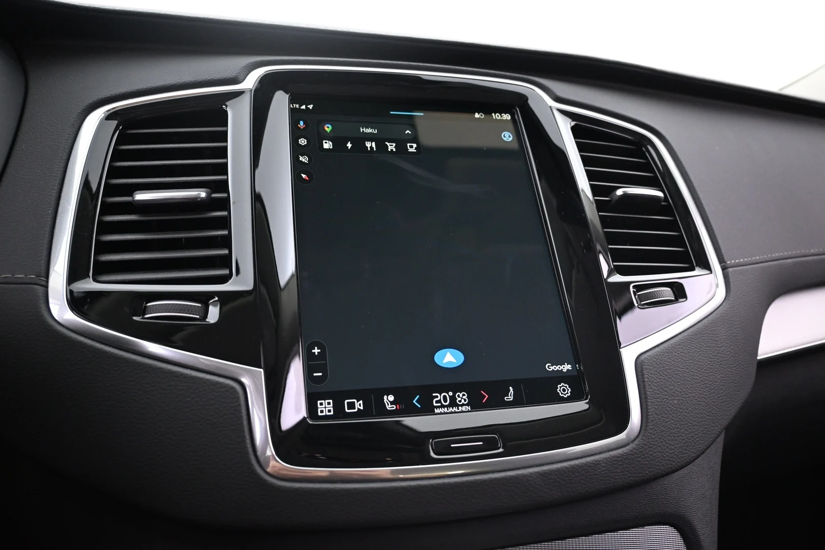 Car Image - 6o8AC9tRXoV5hGoi2MLqc9
