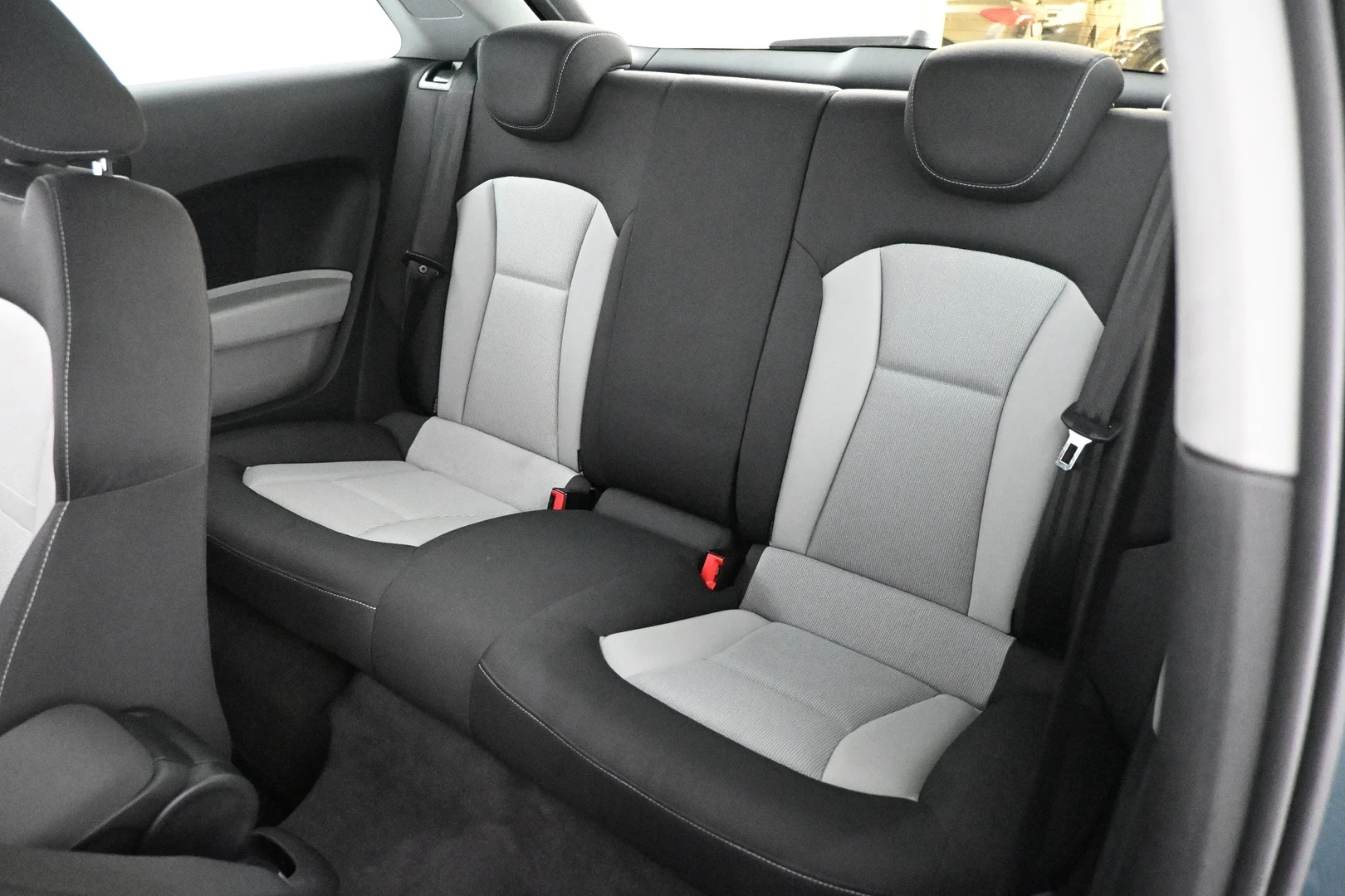 Car Image - 4yn5PwMPGp3kB5ROyO6o1c
