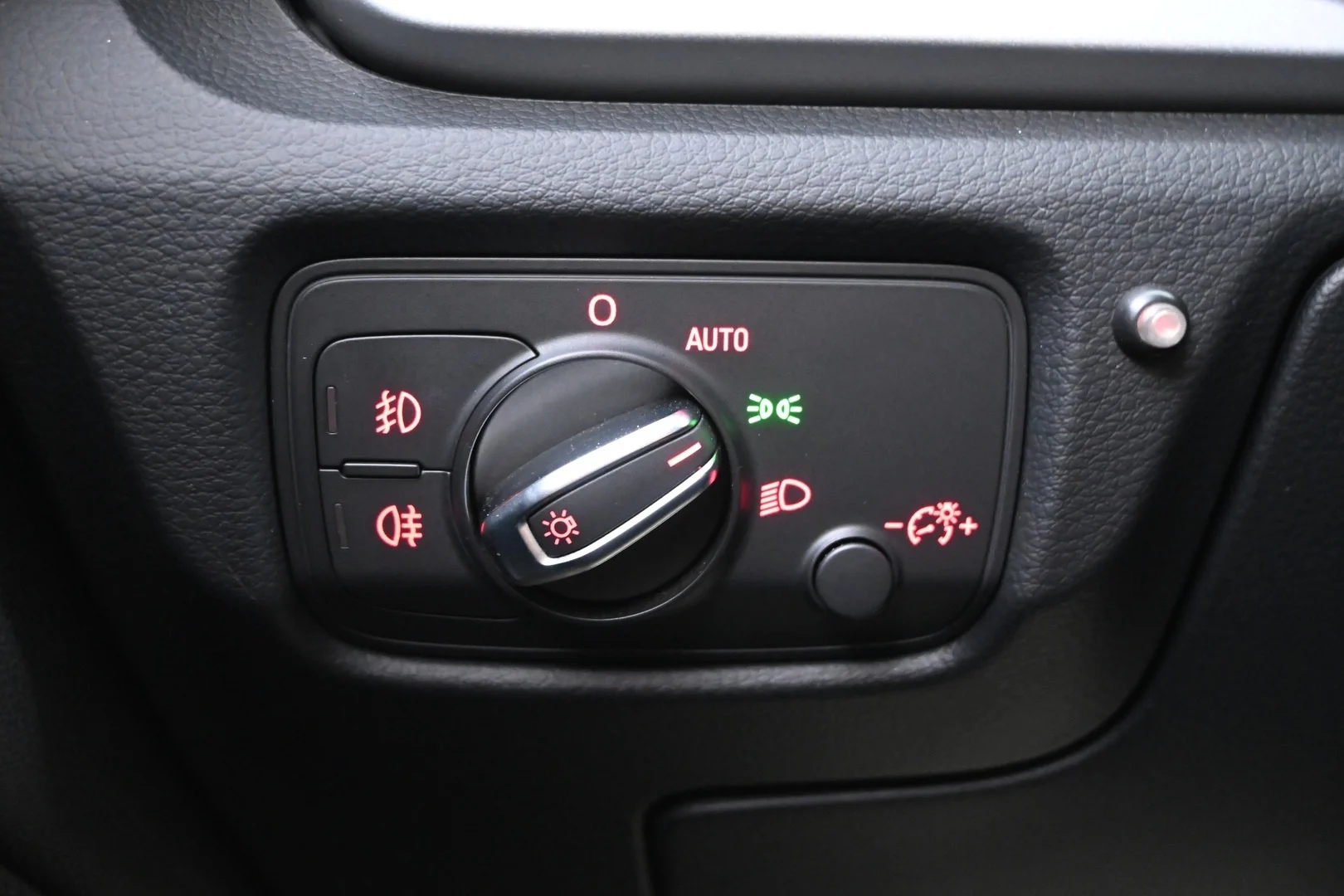 Car Image - 7hyIEUbNfscQHaXLREnNXZ
