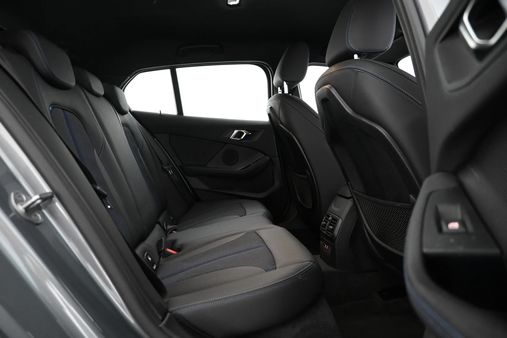 Car Image - 7fHgxNhHOwhzhpLeocwKPb
