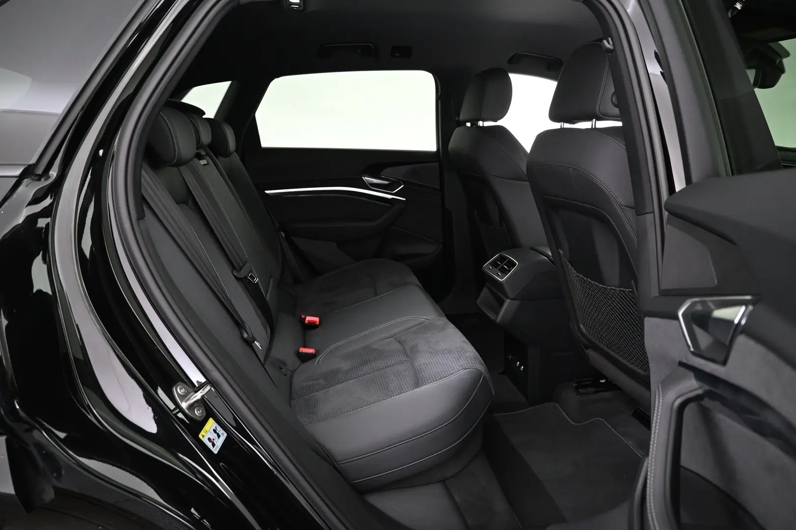 Car Image - G7NRYgIgJqqBdutQO3psc