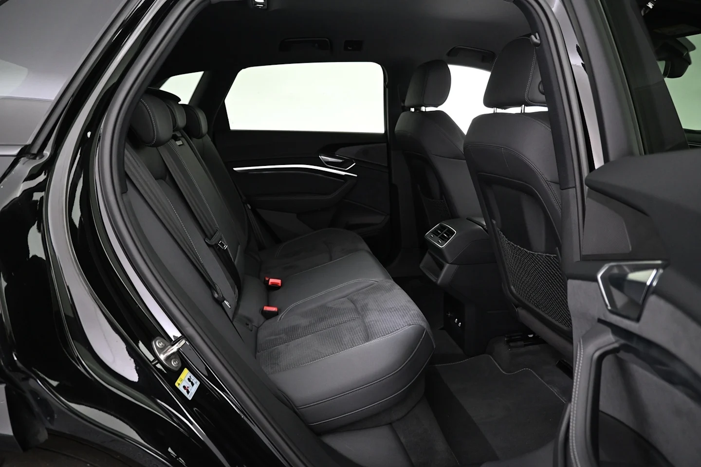 Car Image - G7NRYgIgJqqBdutQO3psc
