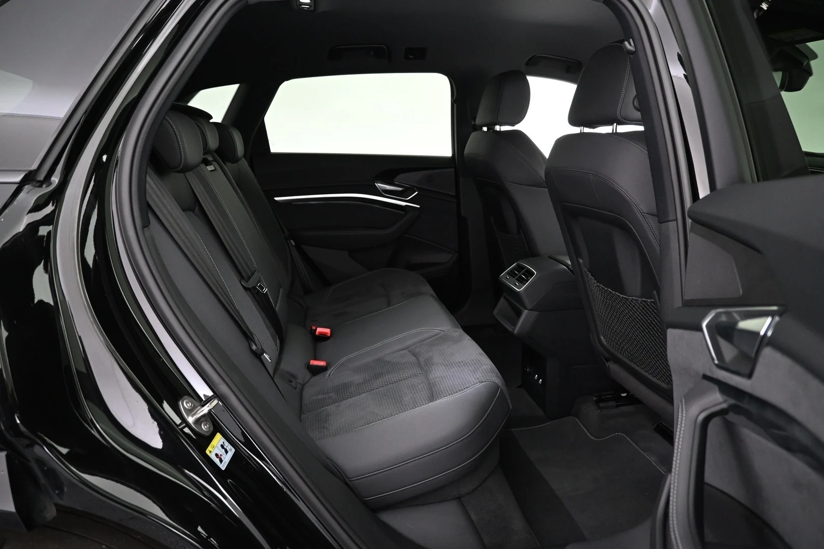 Car Image - G7NRYgIgJqqBdutQO3psc