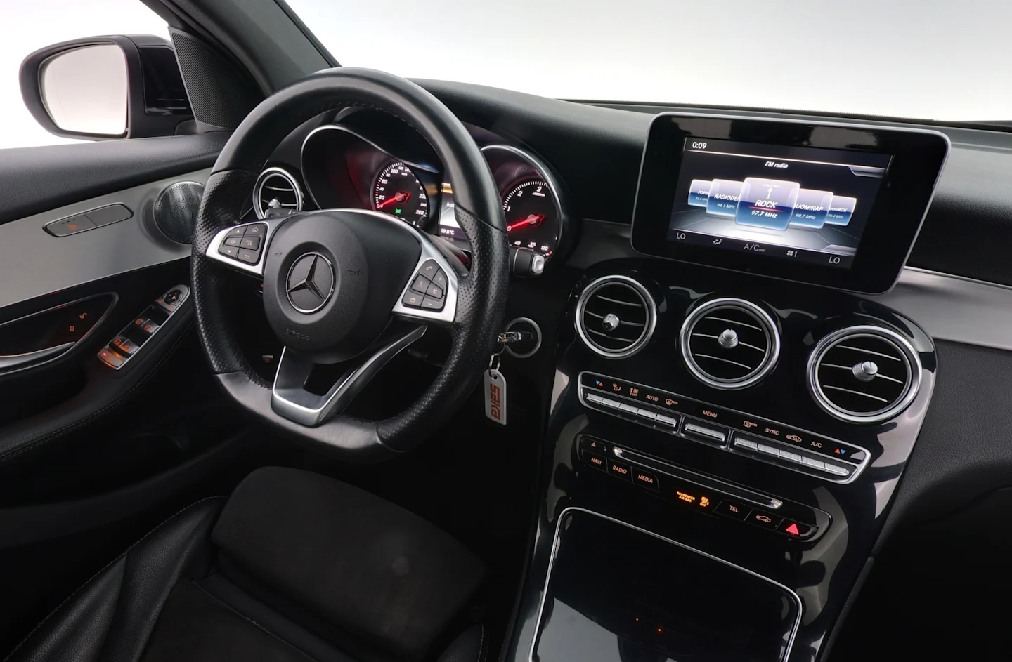 Car Image - RLCnEQRn3Cz2TgY39MSnq