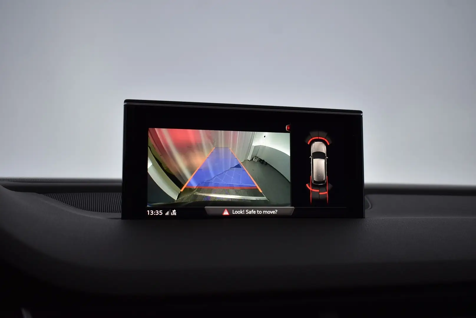 Car Image - 5I8GoADA6Mkjf5BCD6We8O