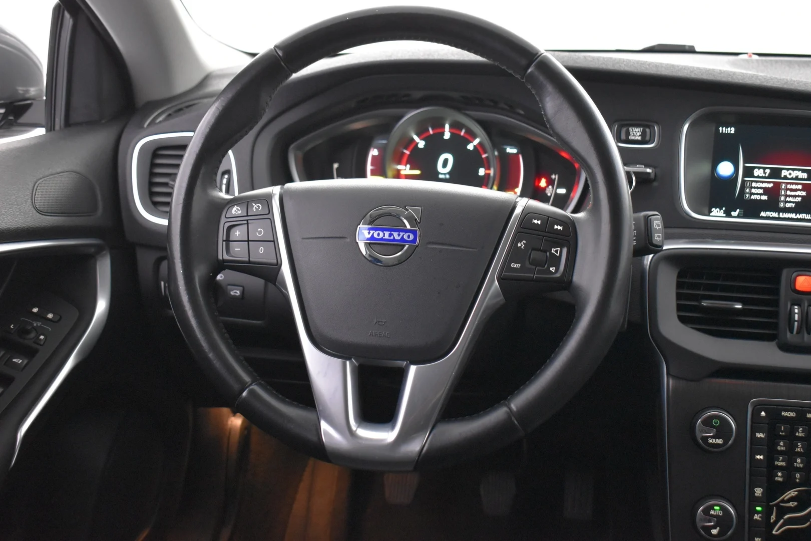 Car Image - 3J7U3p139Wz7vjshC6Ljf6