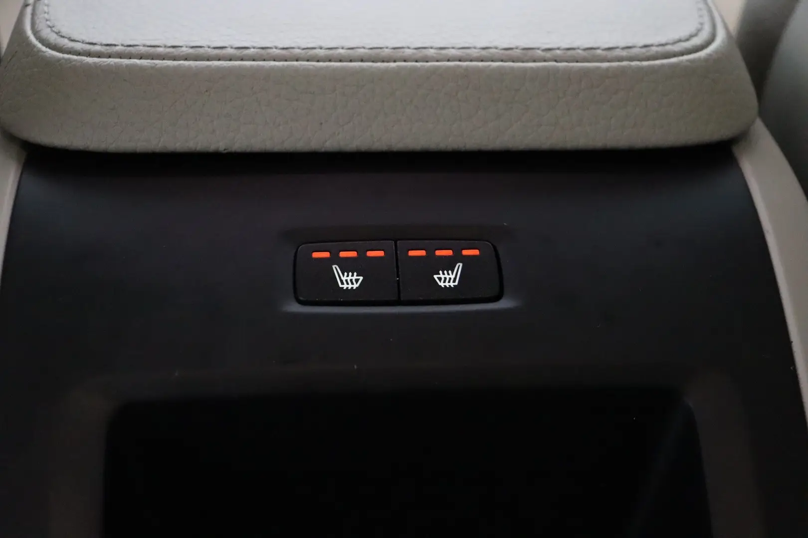 Car Image - 3PTcJPoHKgGGeH6mXeS1X2
