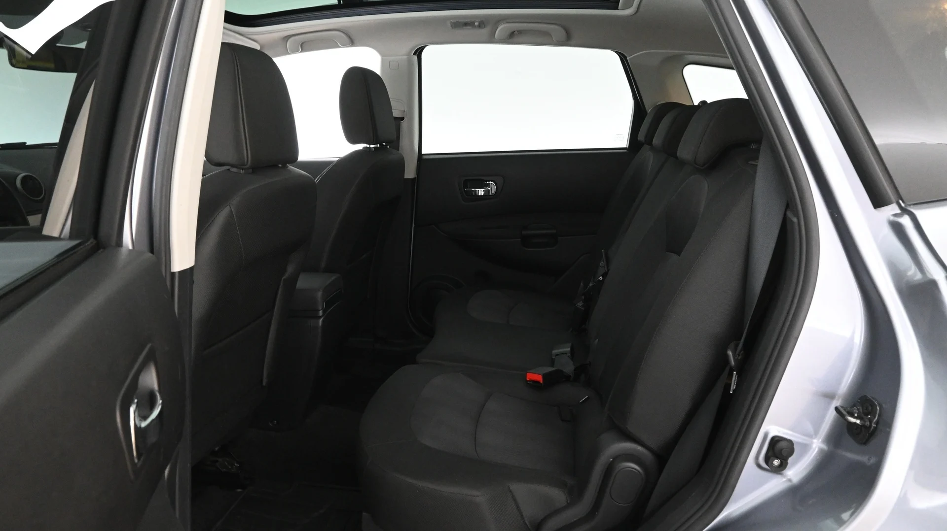 Car Image - 1Ad9jI0KyFbx5ZbwazCNnY