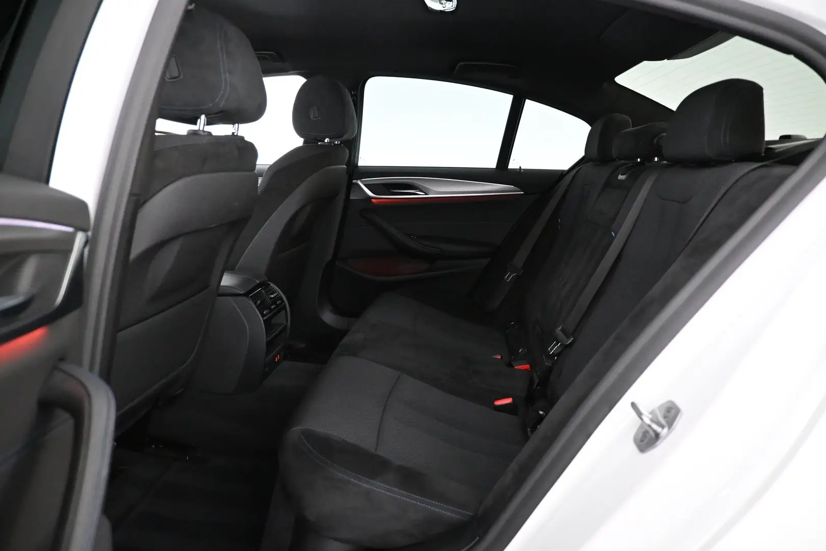 Car Image - fOGEC1PPaGsTqIo5r3OB4