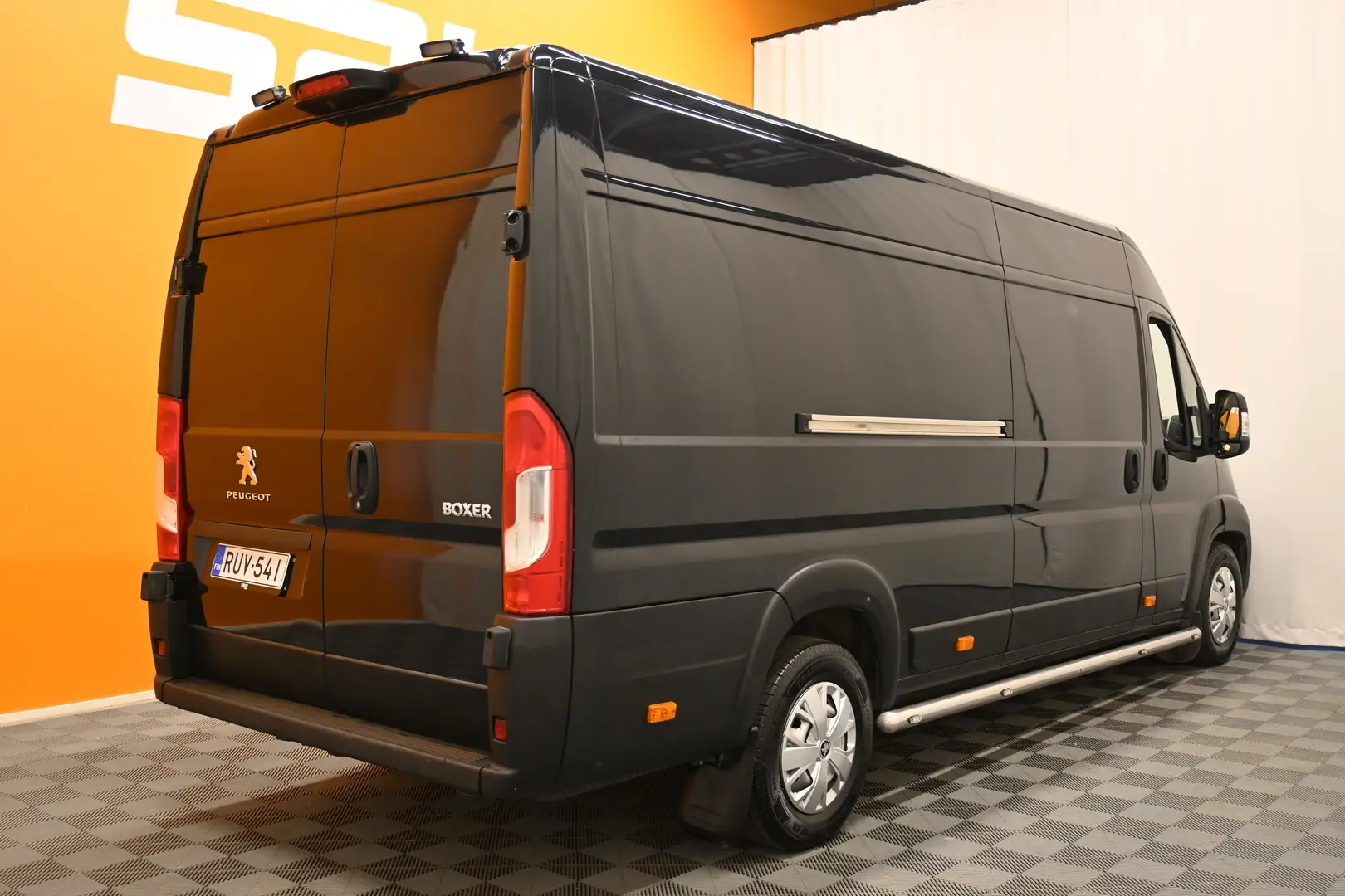 Car Image - 6jAIzXq00DfMlUkCnuwb3I