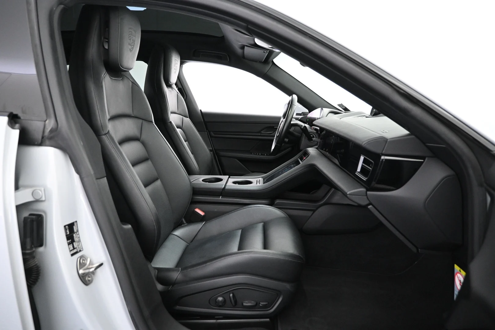 Car Image - 5P6pPpP8TvHTZp5pgV672S