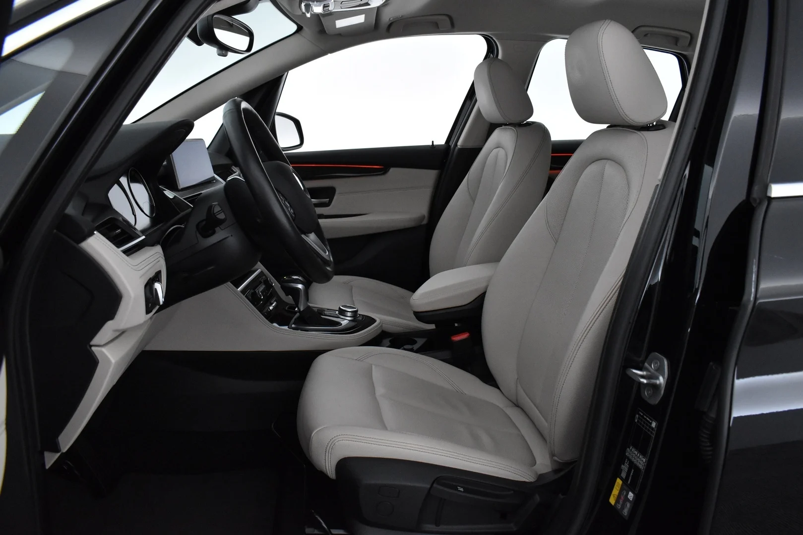 Car Image - 1jF1SrMTVBGobDWEWvVhKE