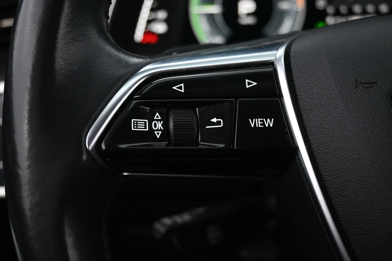 Car Image - 2Ja9MF9x5QJOfOWGbLtH7I
