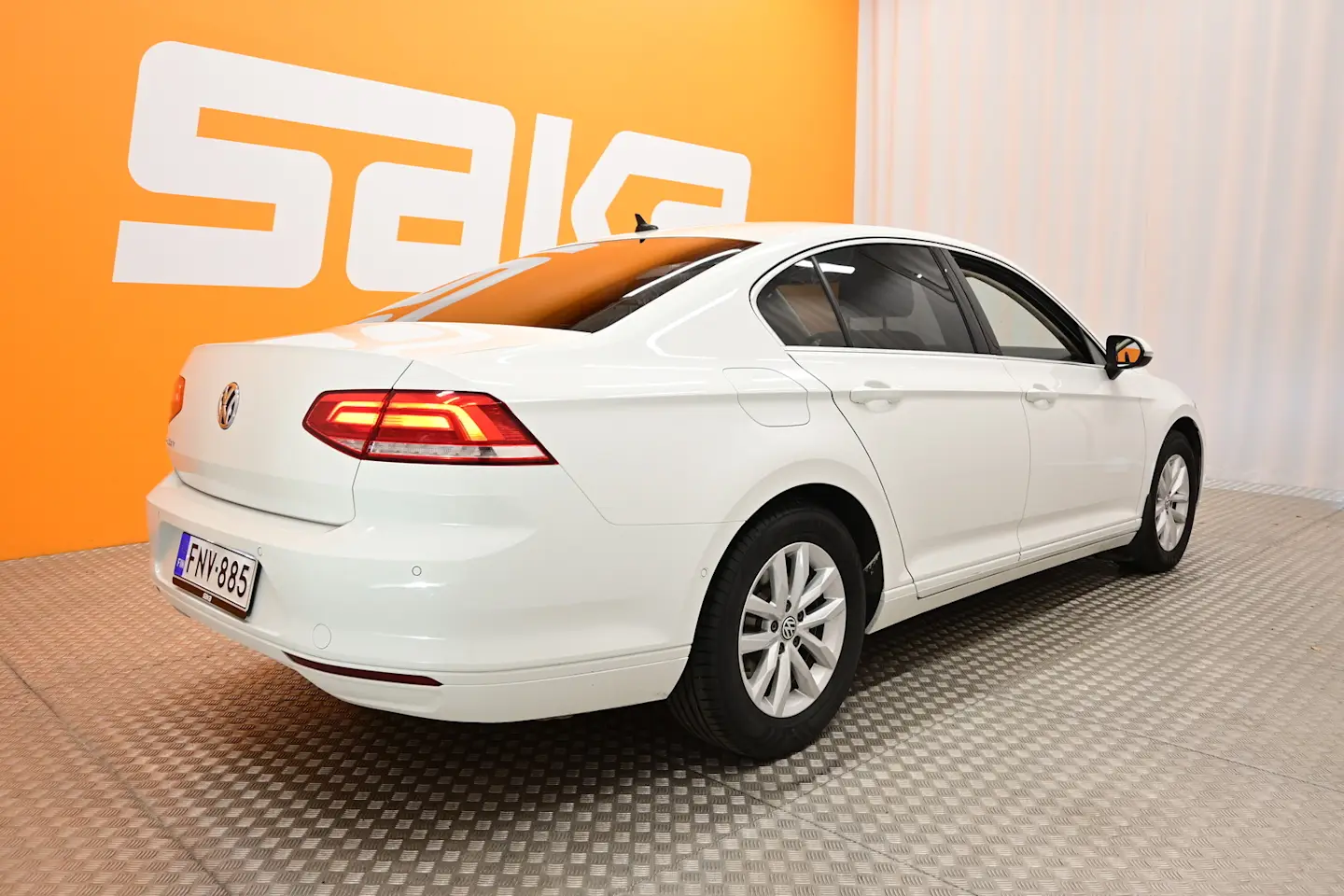 Car Image - 1WRe81Snju16JBDx9x4H1F