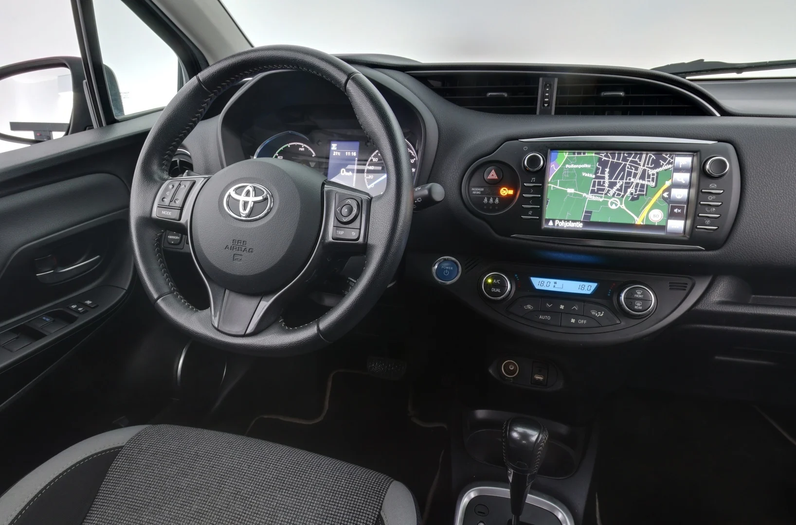 Car Image - 3aYu0Jfwabw4Lfz19jHwXx