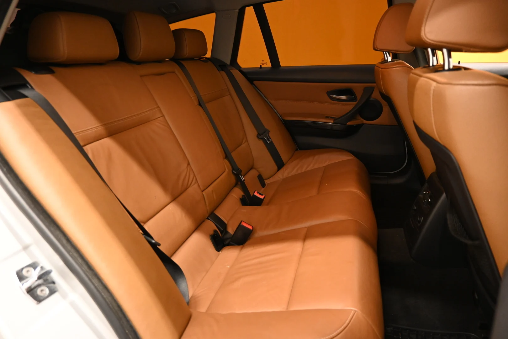 Car Image - 7fZ1FF0h4xasxzhyzMK6jh
