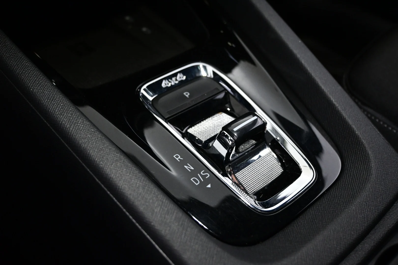 Car Image - 3PAgnheS8G4rMjXntAlgCk