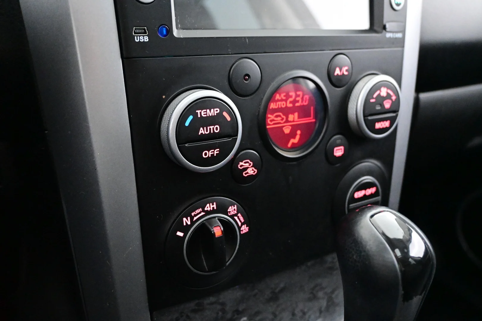 Car Image - 4Z59YB4JarUMAp5awKvLPB