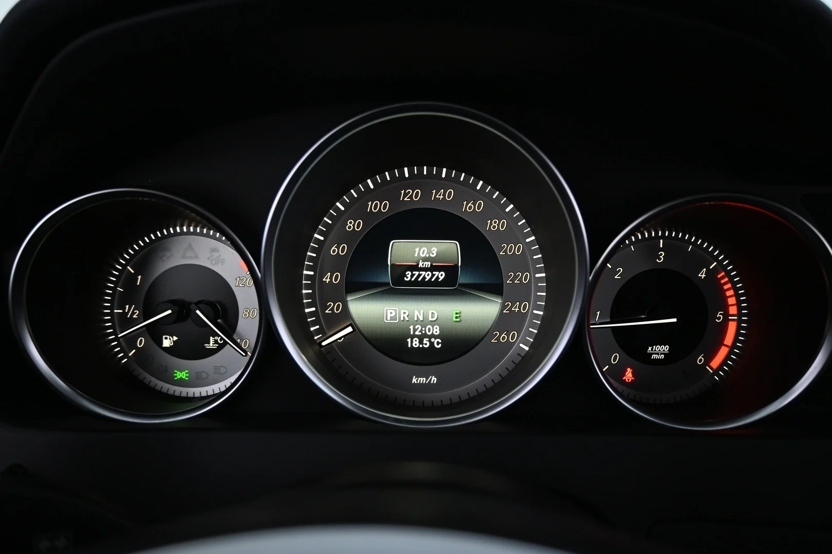 Car Image - 29jZeqoKTEm3j8nBN5vtSs