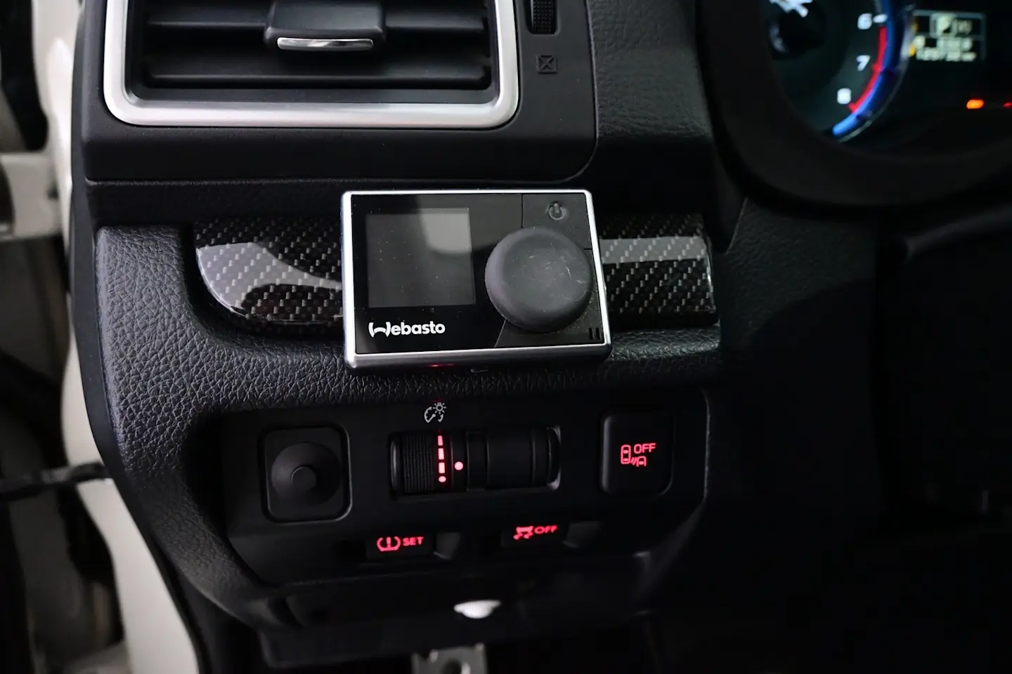 Car Image - 2OQwCNPNxdXx0mzxeiqBCr