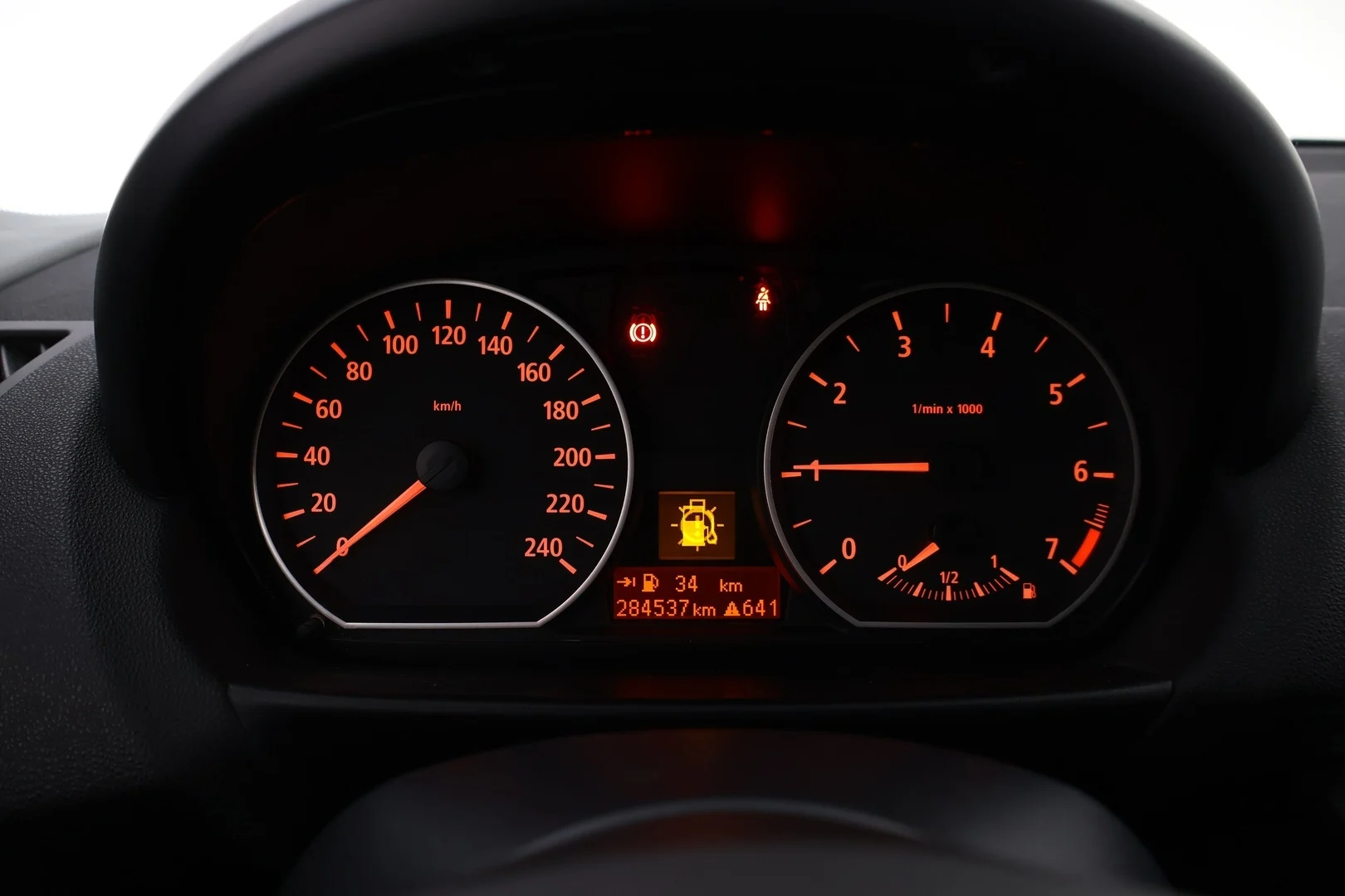Car Image - 1GCkiONAnqPOhX88luRzhb