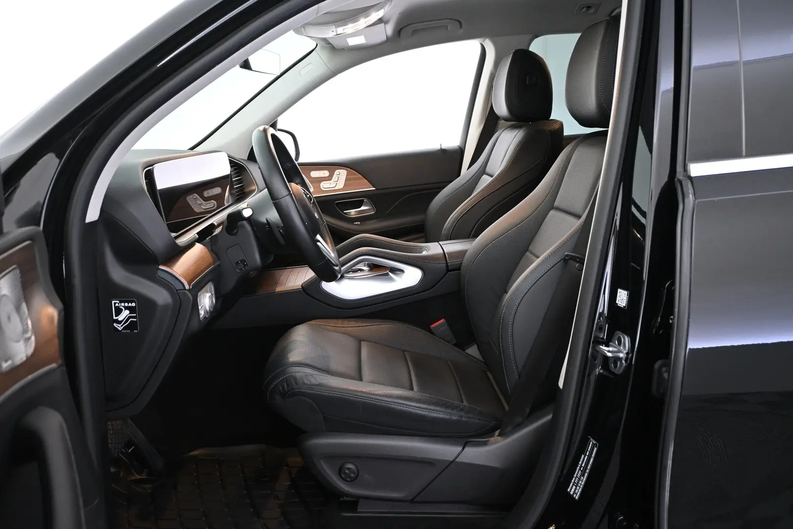 Car Image - 3yXzaTY9WhU3NcIvQtpD0T