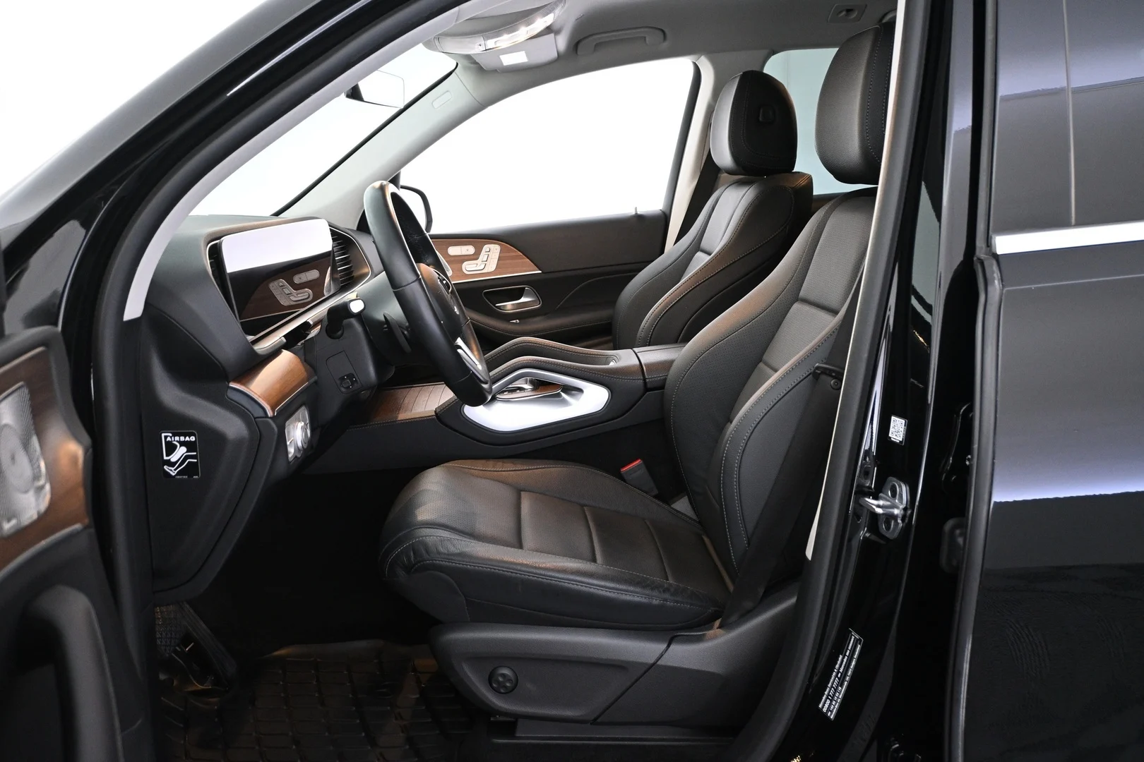Car Image - 3yXzaTY9WhU3NcIvQtpD0T