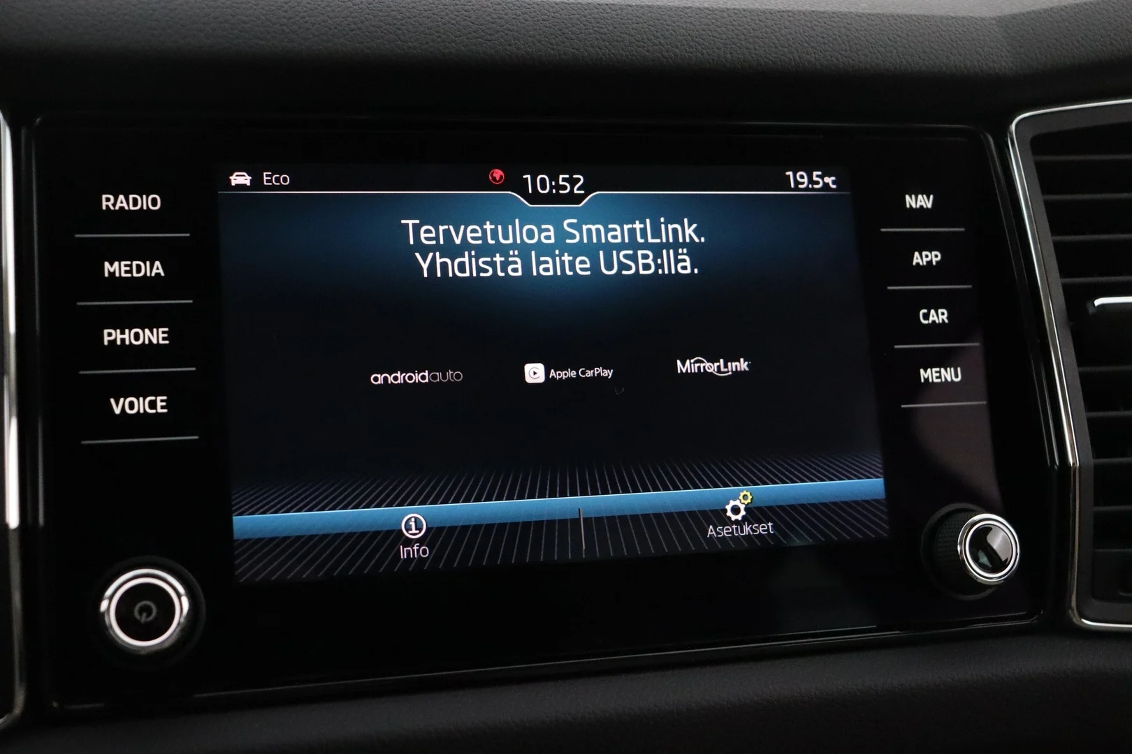 Car Image - Z7FpyXGeUV6y11VpFbhqC