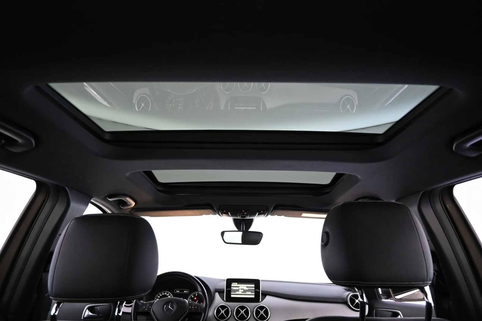 Car Image - 6q4IAFRIgtcmkoGoyGB1jY