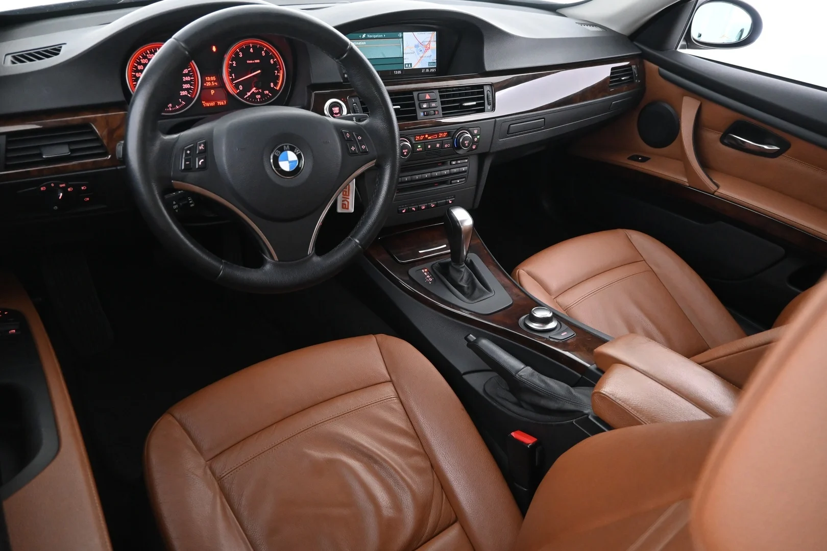 Car Image - 1lrD8tSGrzNWsRsUK5wNyy