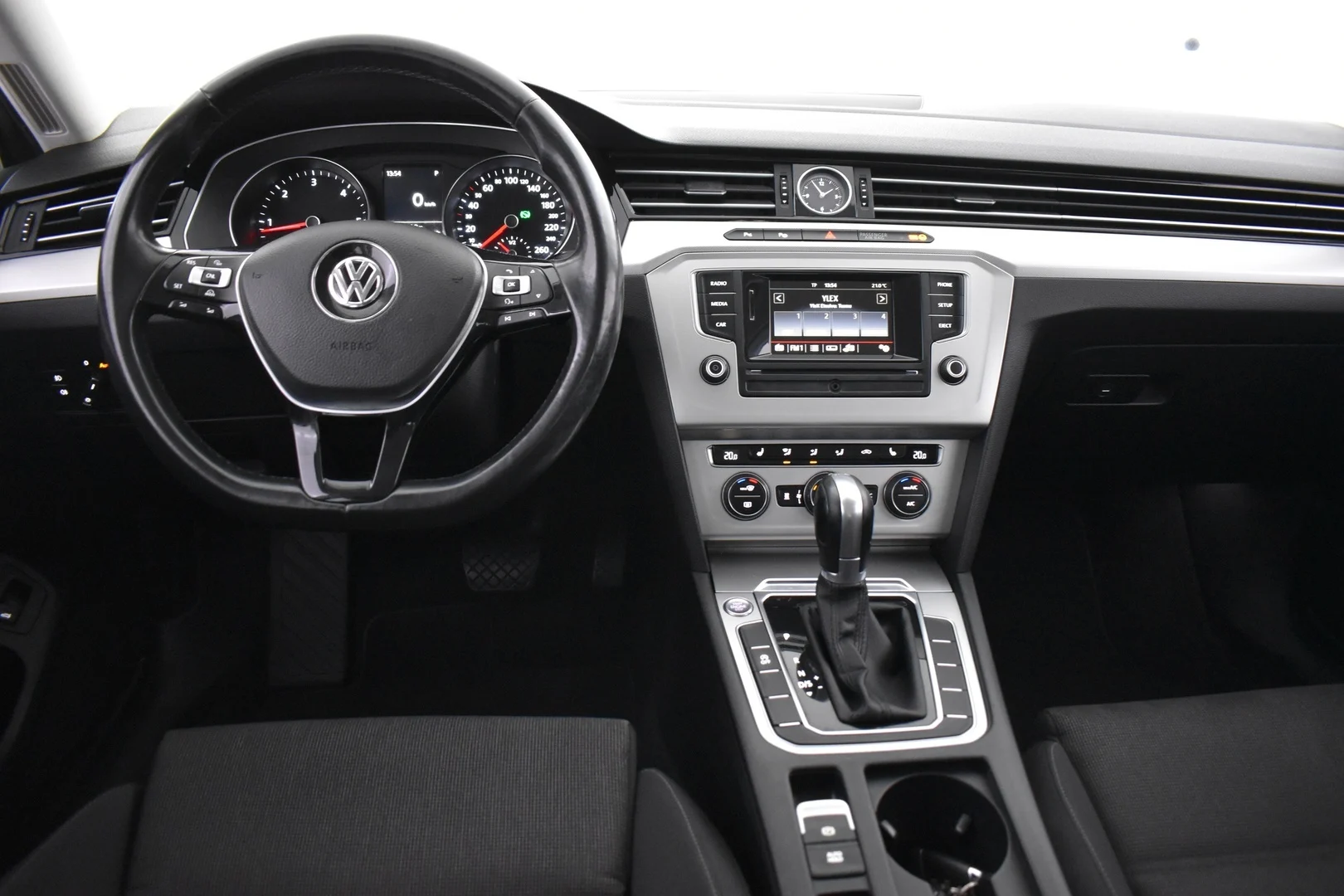 Car Image - 6CEweFI1ZUt2OXDEy5wxsF