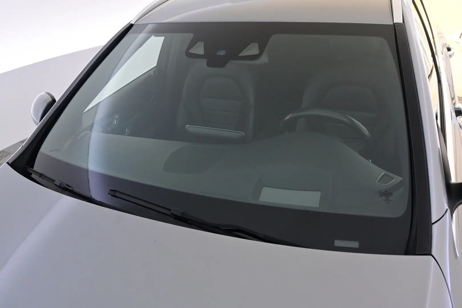 Car Image - 3Q1cmYW1wquo21rty4CEox