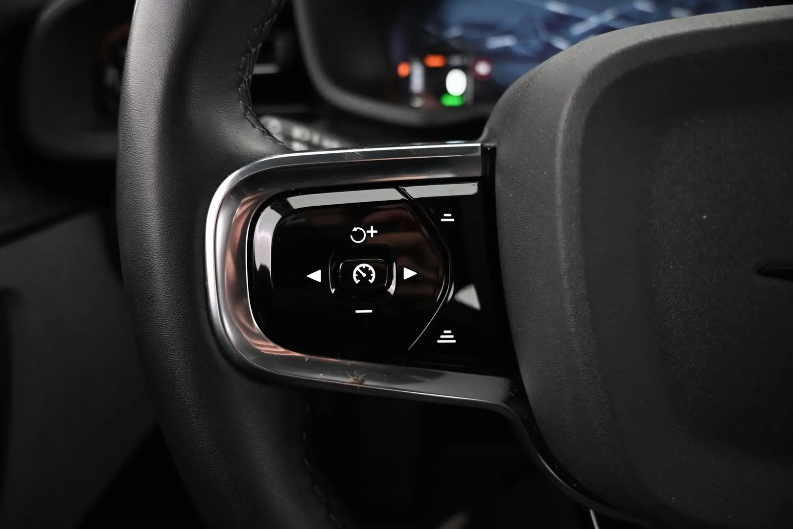 Car Image - 2v2TZ1c5r5FuzvtMuhD16O