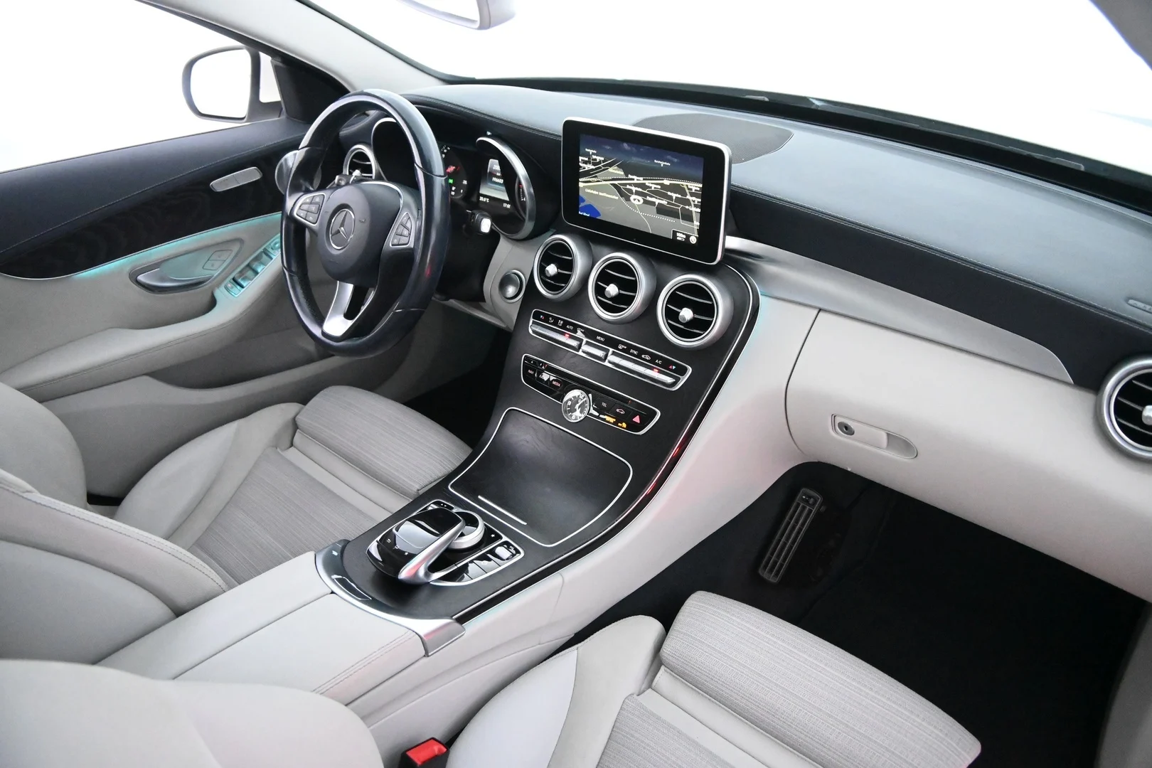 Car Image - 4aBDWfMni5MrbqRcEyZoAB