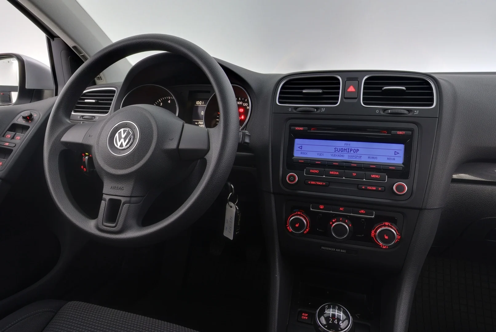 Car Image - 72GZJF3PGjjF6LIqIM7fVs