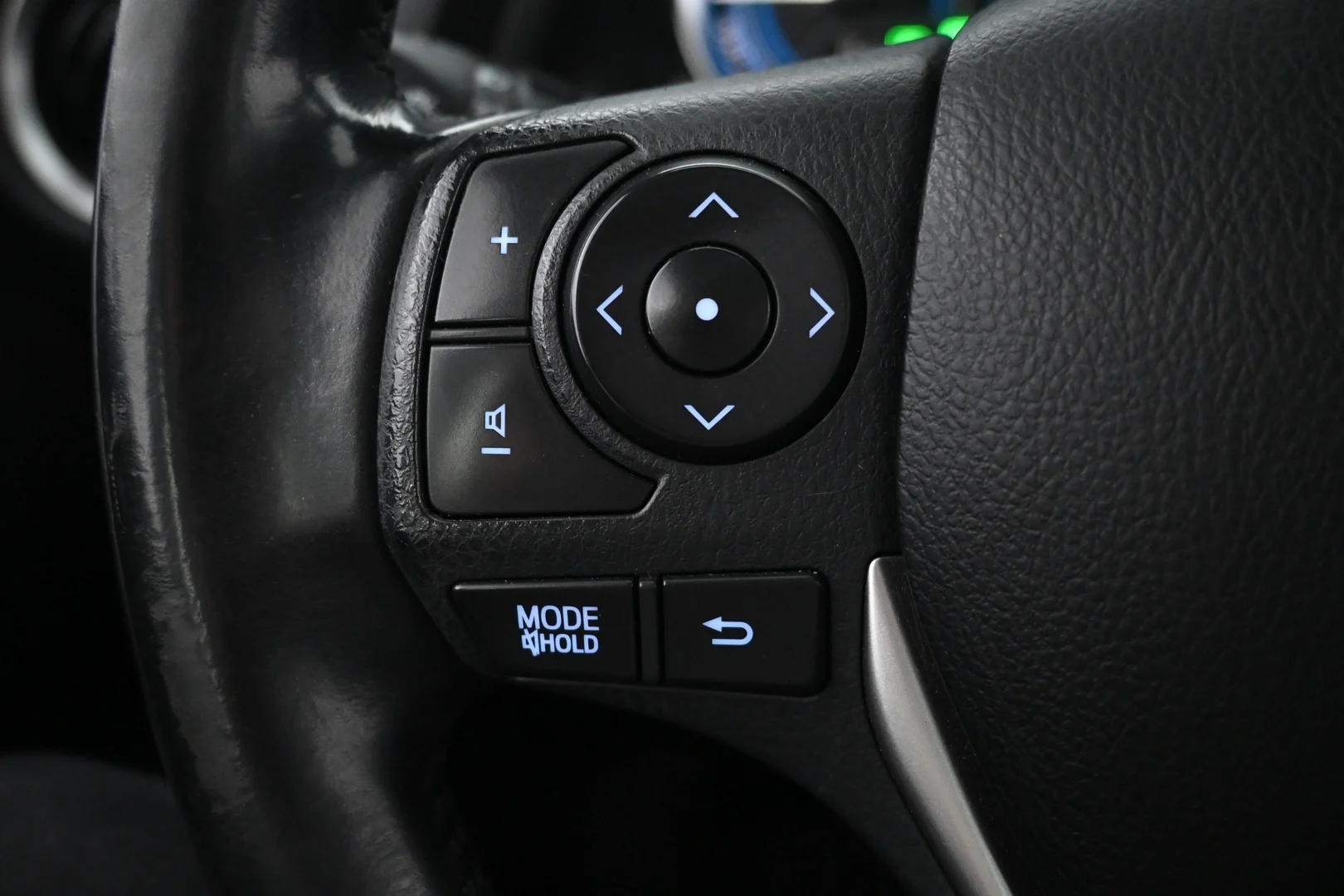 Car Image - tWwRIsUF6tVy5L9bVQ7KU