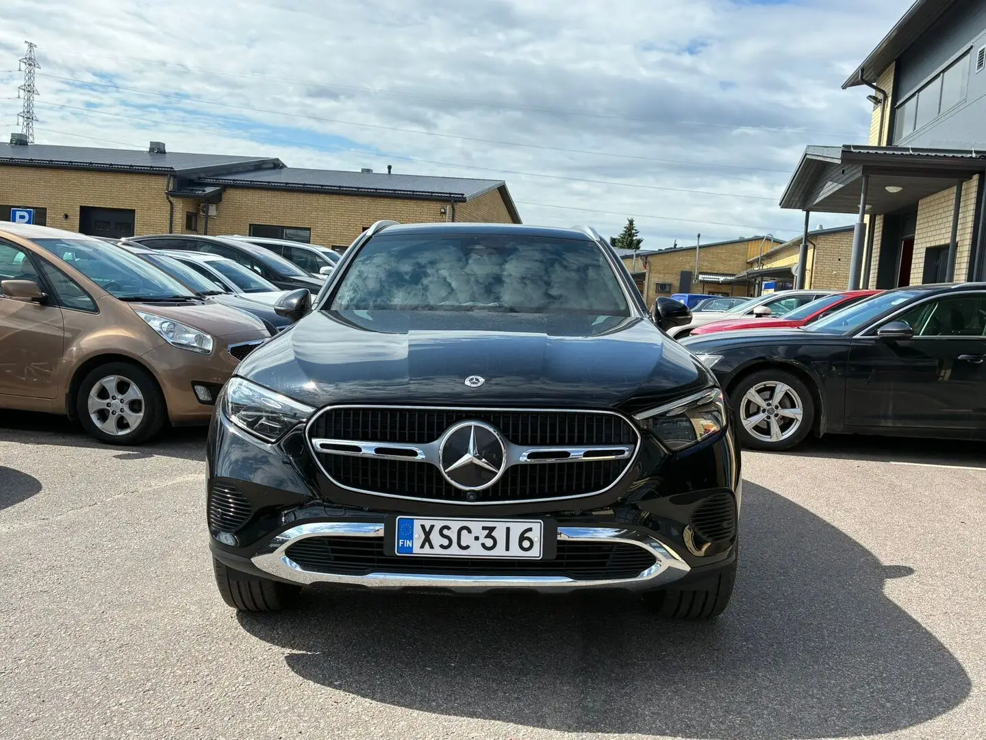 Car Image - XB5803OB68LWAvmxc8g6A