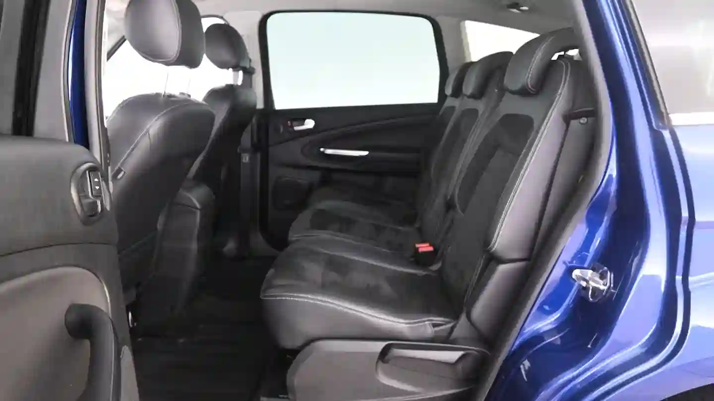 Car Image - 6hsbLo7OHX3ni595L4VIBW
