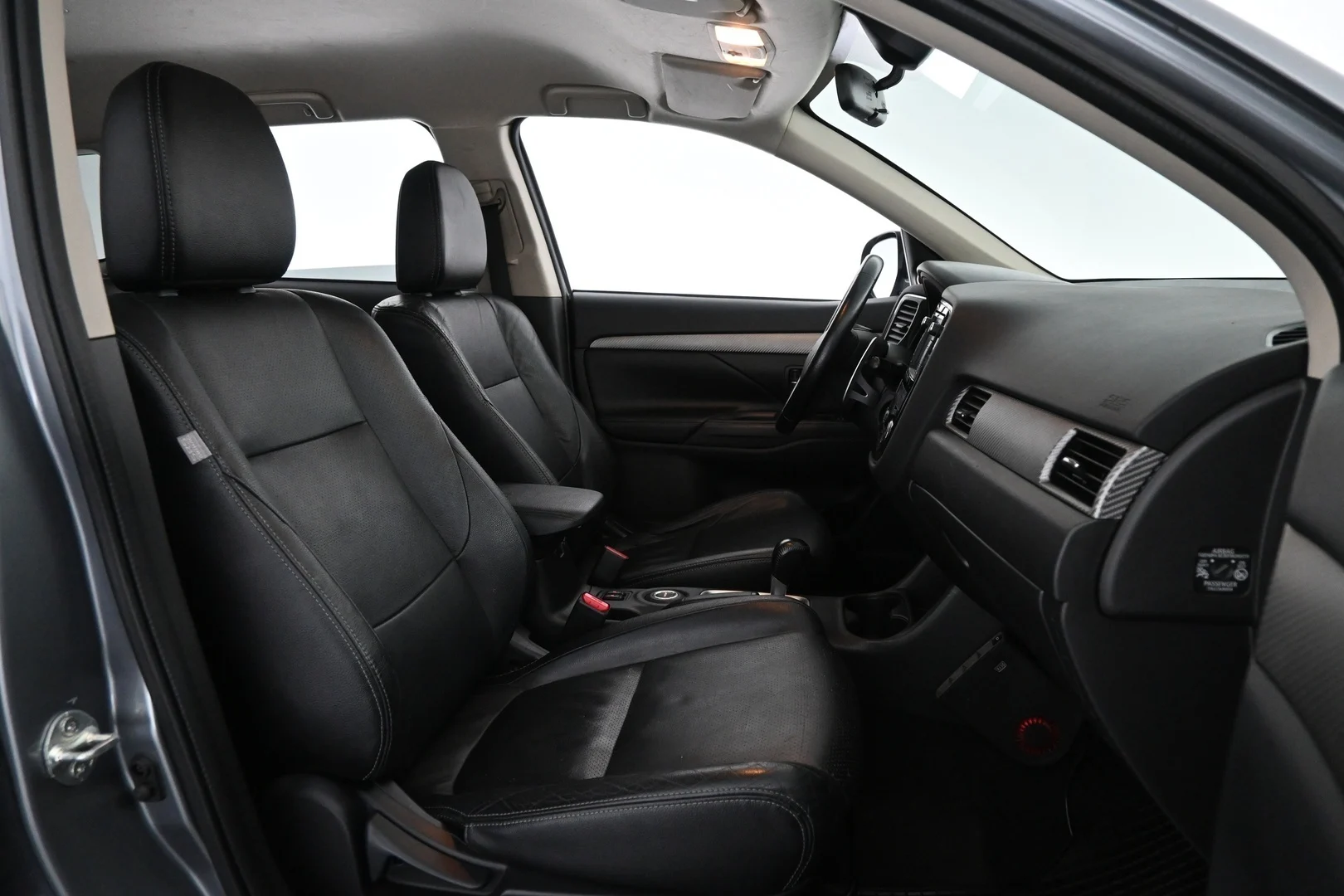 Car Image - 2o4FTHGQMoaAvoqMODUENO