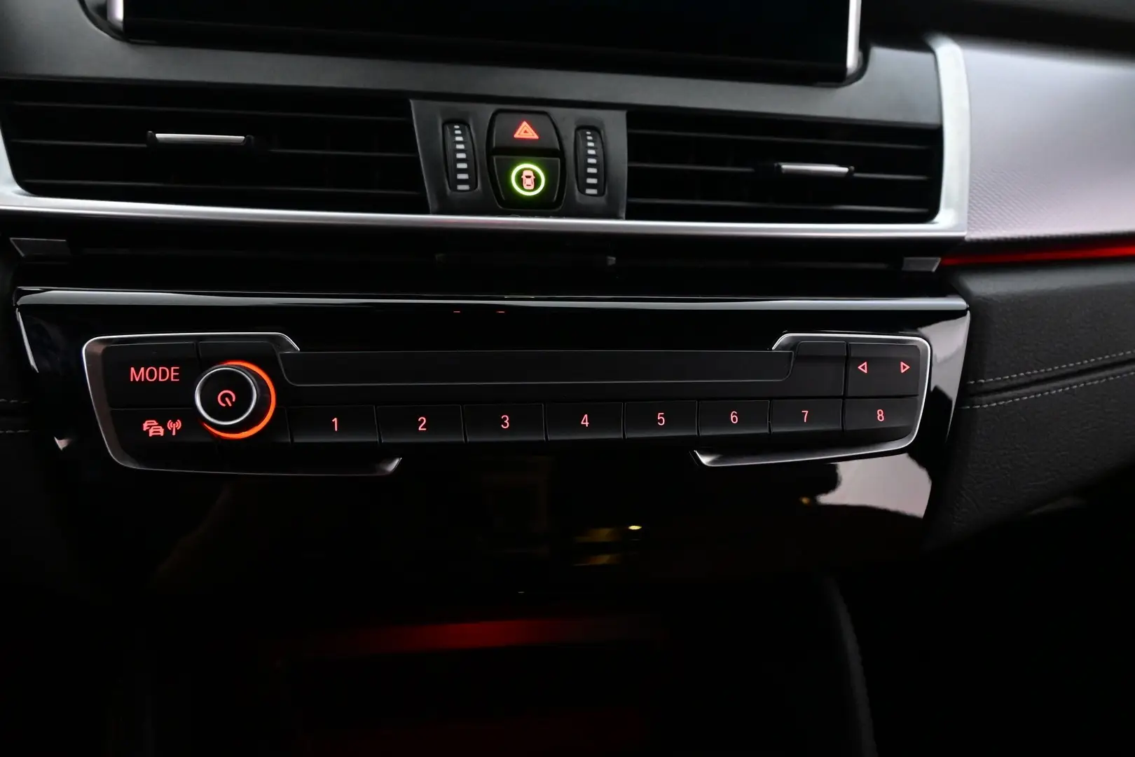 Car Image - 3hJqD85UuaIUzOaCclX7D4