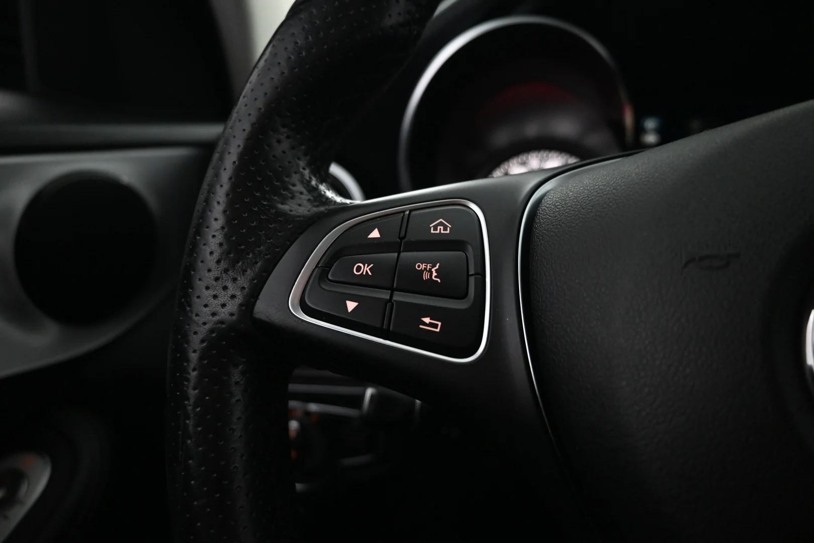 Car Image - 2Hhxi14fMcZBdgWifqBtEO