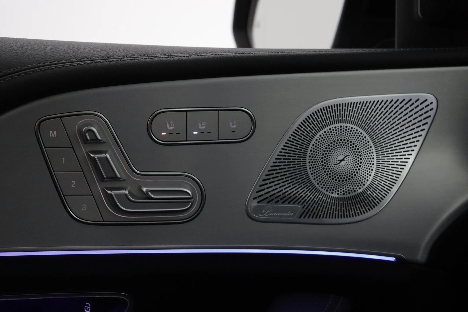 Car Image - 1Tg51fZGVsN8Hs3No6SxL2