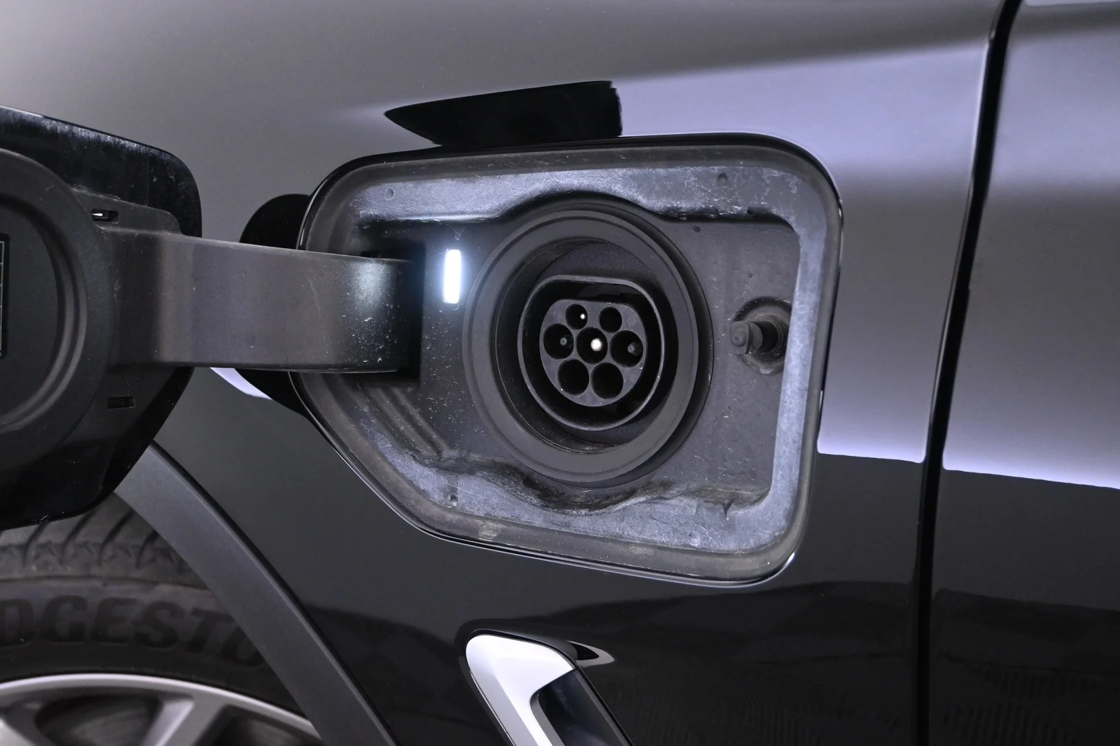 Car Image - 2IyQ4AJqzsFfTdaDzy5t2o