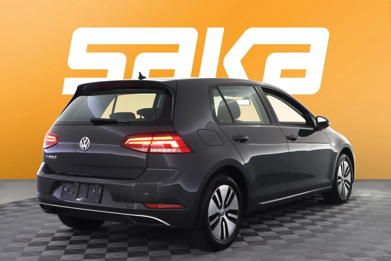 Car Image - 6KiEBD2HOeGFTjQPnIYT7i