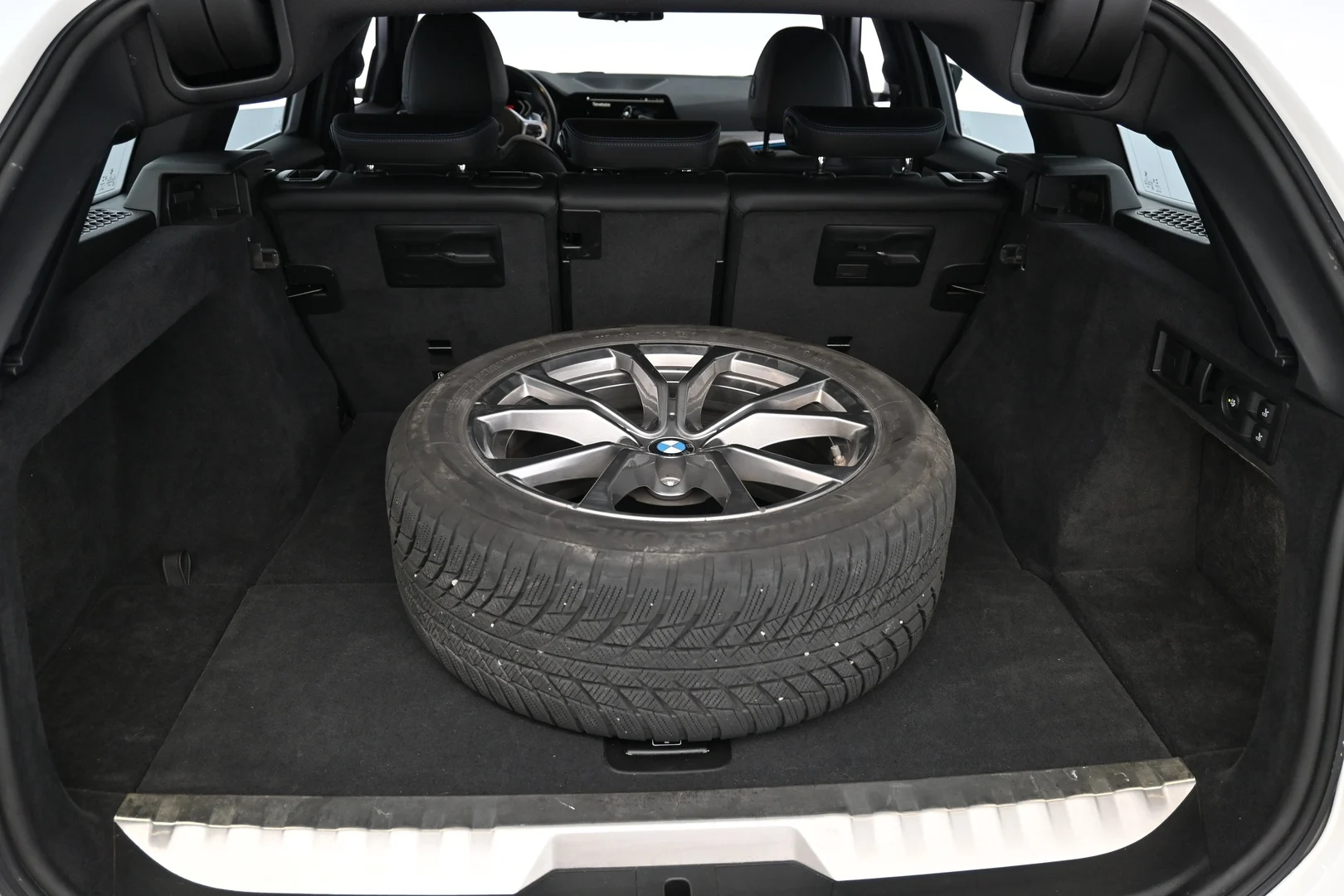 Car Image - 4jUh3oQoMIKZncS9uVESP2