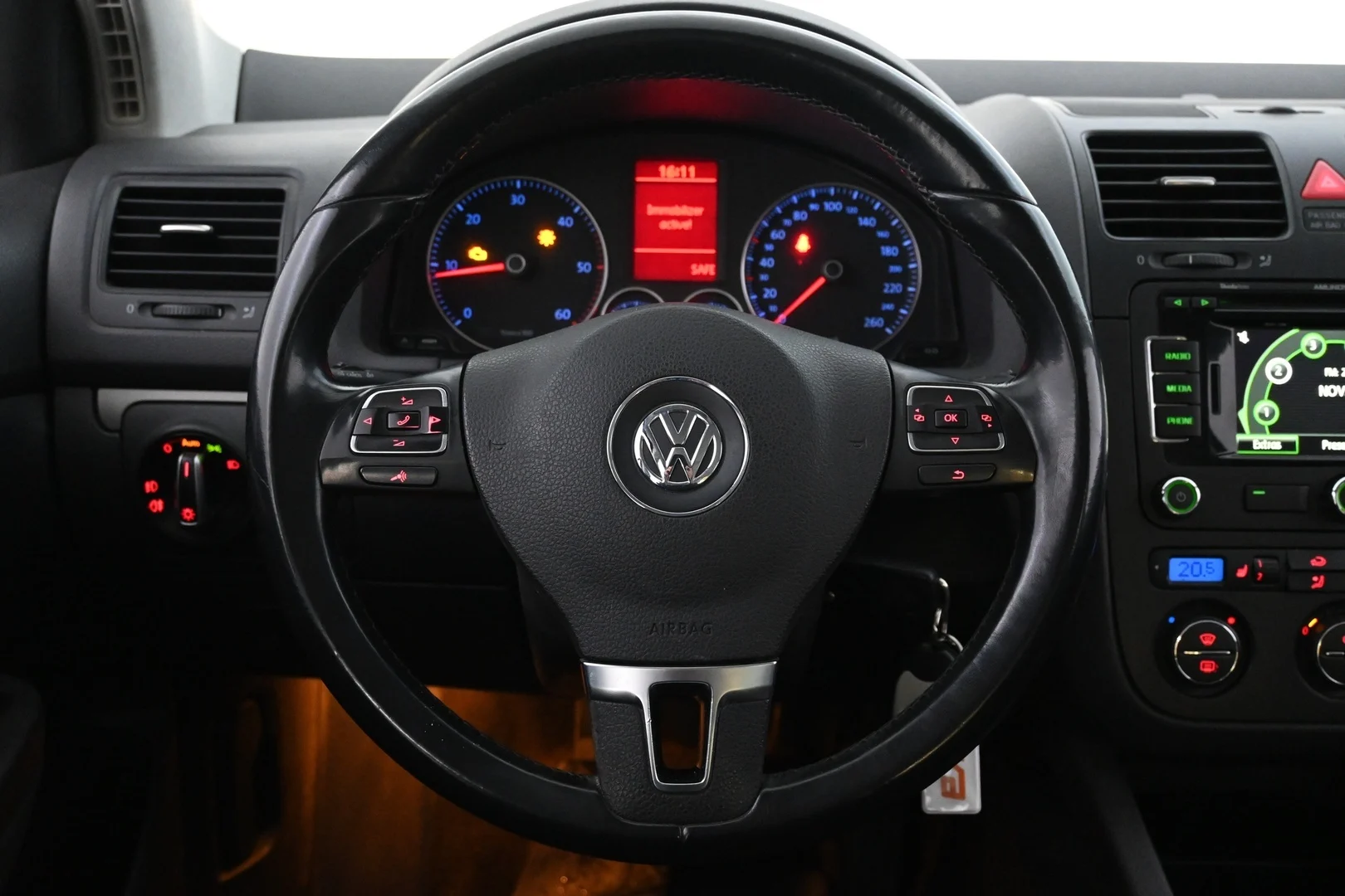 Car Image - 3fLz224NpxAEfJ5rzdVtey