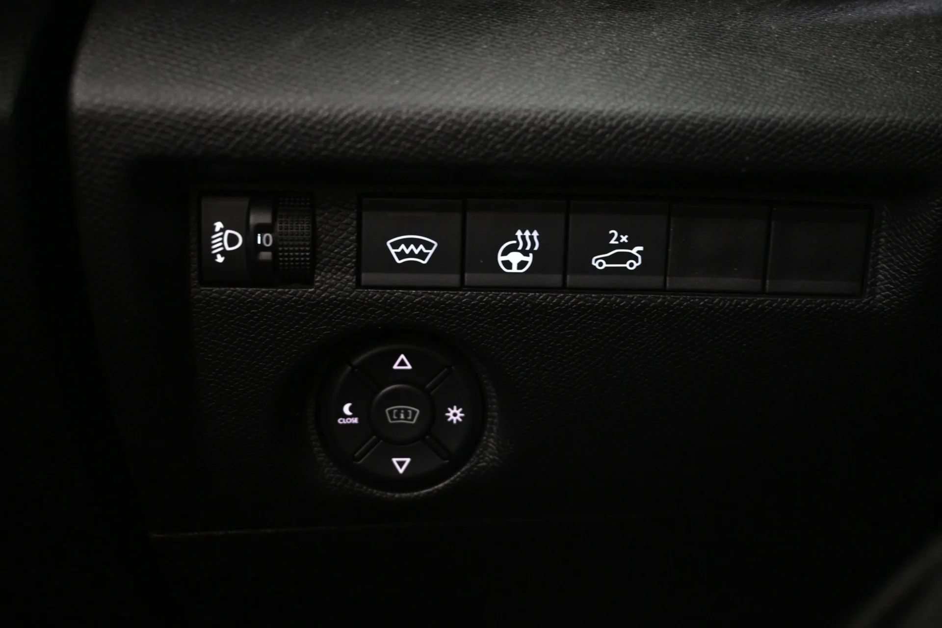 Car Image - 7KN39Bv1eYNLljprvVXGrI