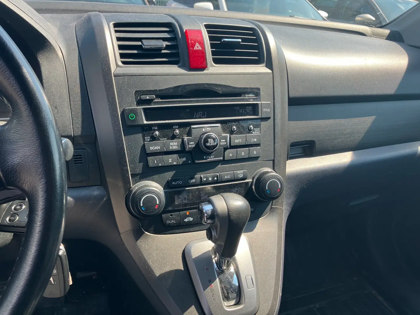 Car Image - 6eb9MIPrThN3MKyGdb0uZp
