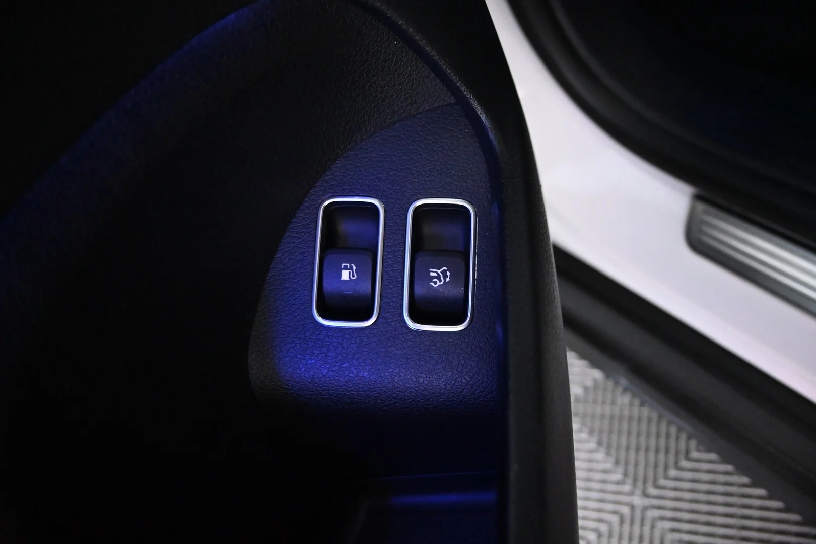 Car Image - 3D5fKcLzSTpk8OKlaDreCY